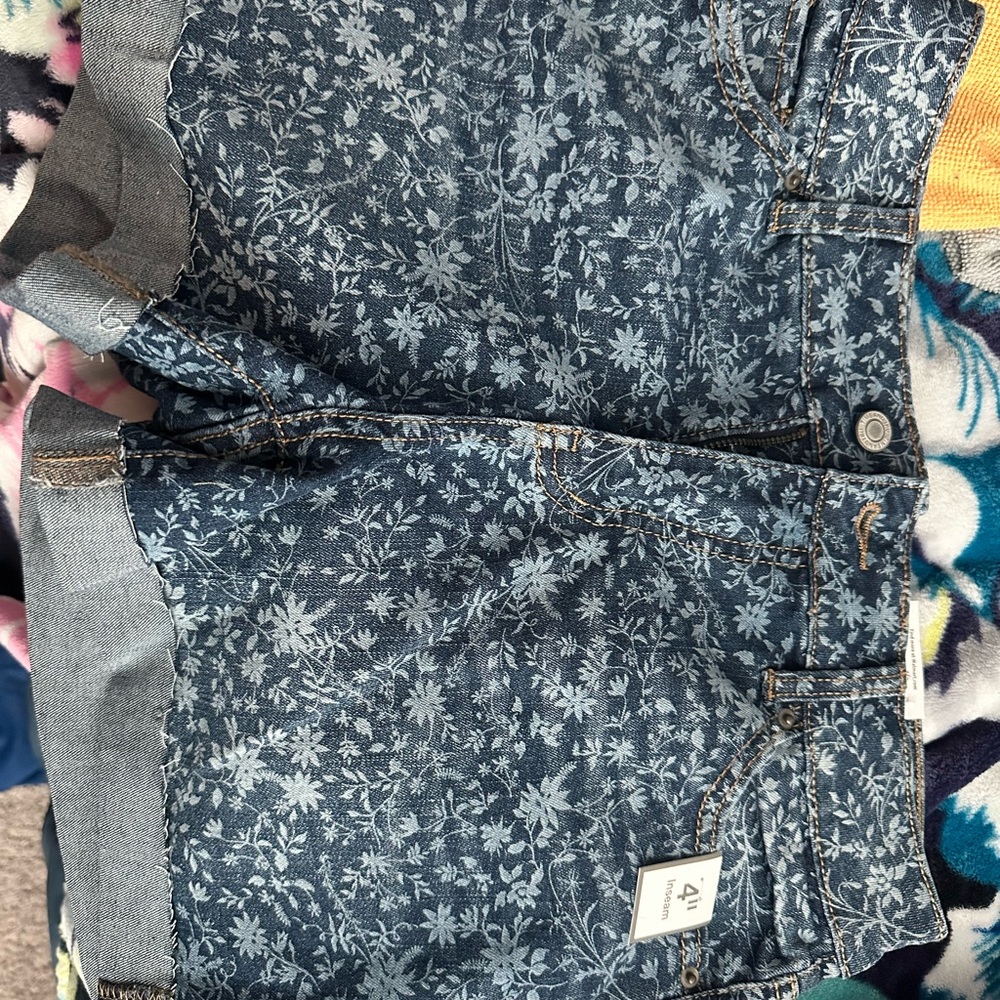 No Boundaries Blue Floral Women Shorts
